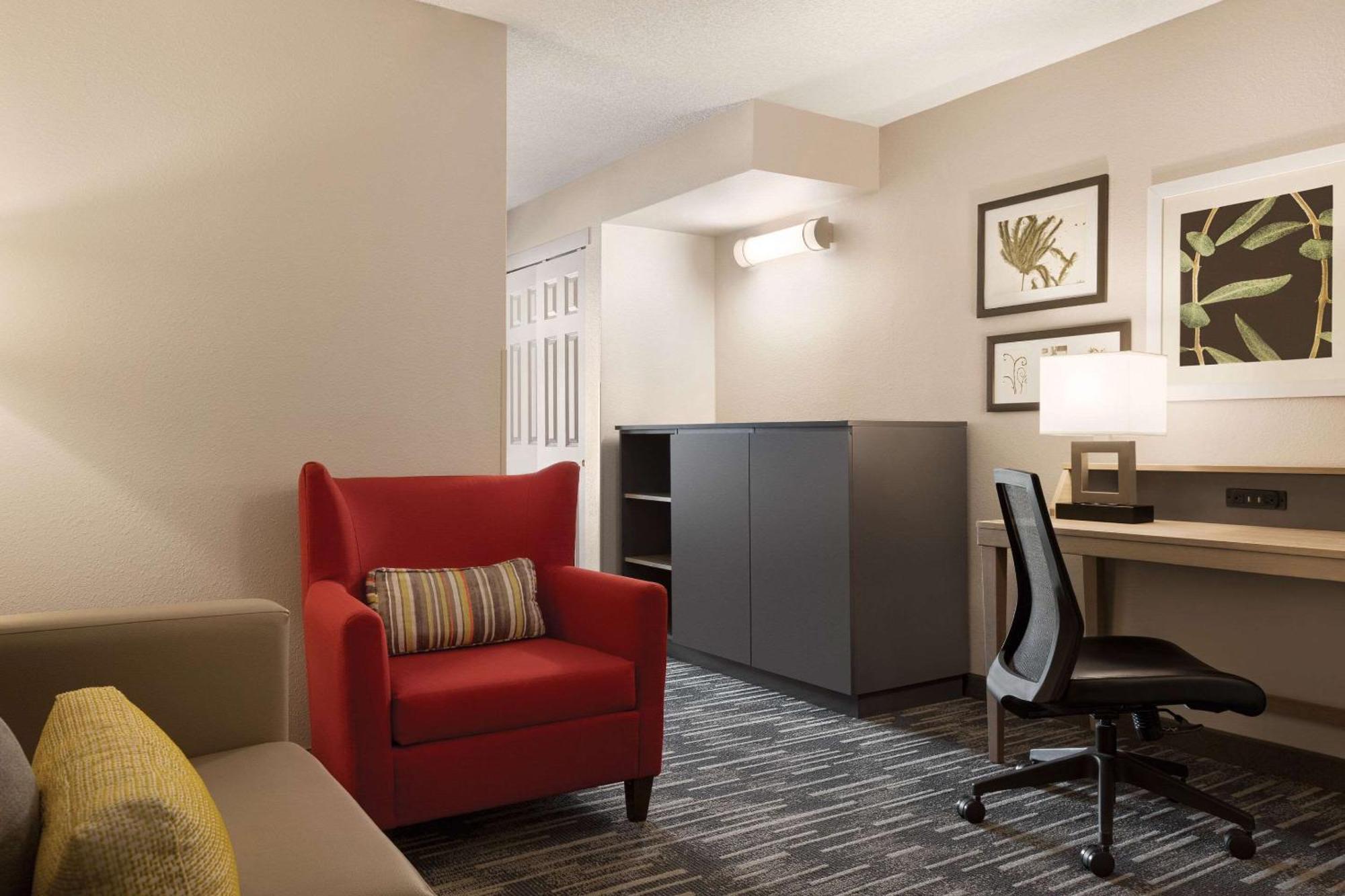Country Inn & Suites By Radisson, St Cloud East, Mn Saint Cloud Bagian luar foto