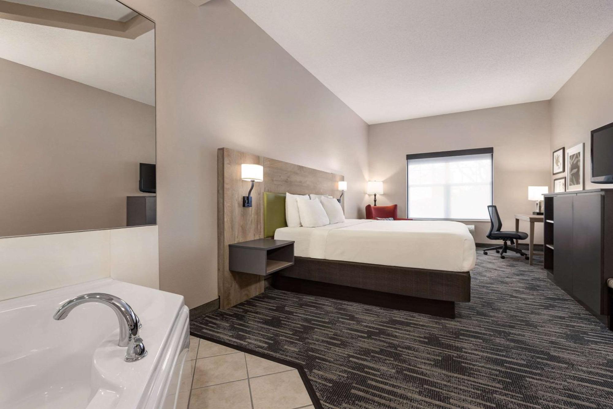 Country Inn & Suites By Radisson, St Cloud East, Mn Saint Cloud Bagian luar foto