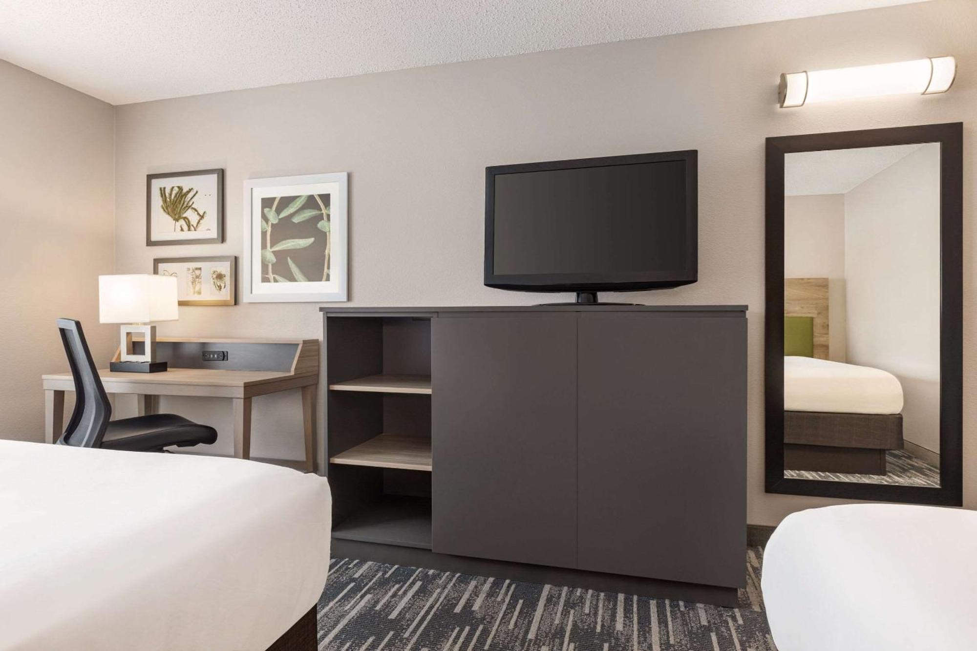 Country Inn & Suites By Radisson, St Cloud East, Mn Saint Cloud Bagian luar foto