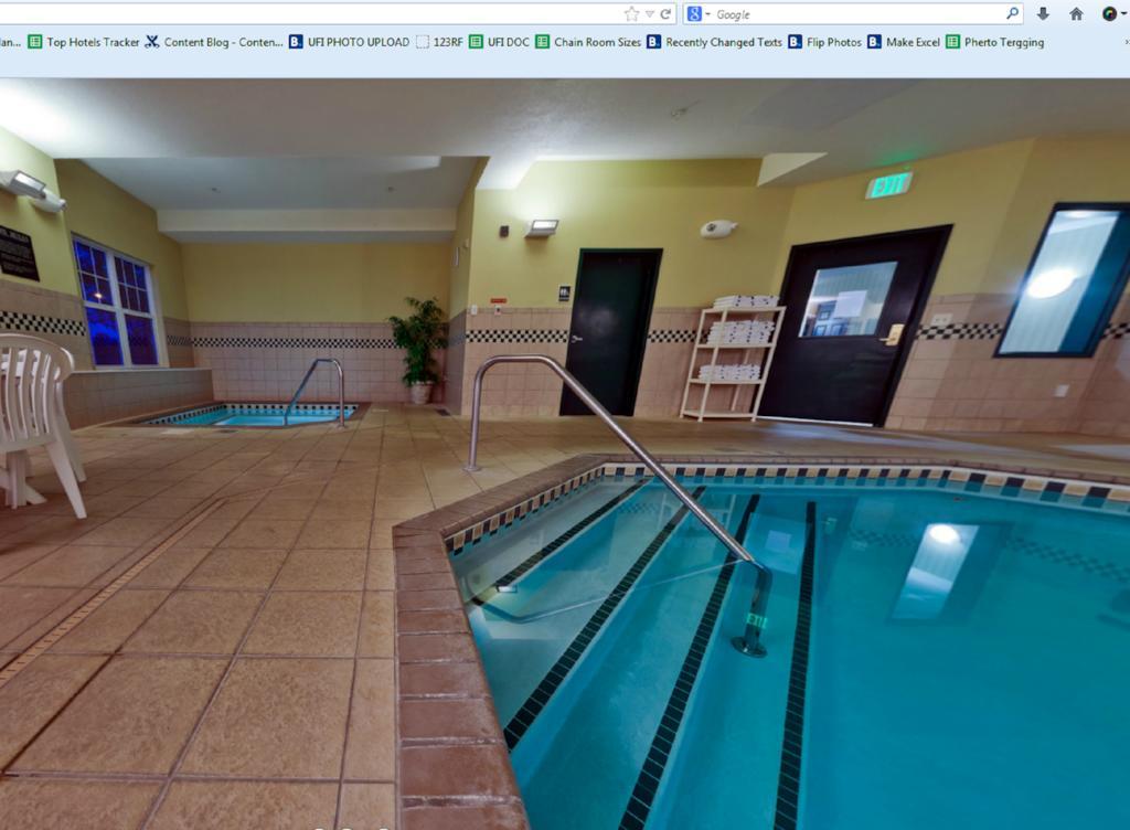 Country Inn & Suites By Radisson, St Cloud East, Mn Saint Cloud Bagian luar foto